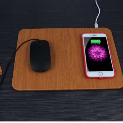 3 In 1 Mouse pad Wireless Charger For Iphone X,Xs Ce Certified High Quality speakers Mouse pad Wireless Charger mouse pad